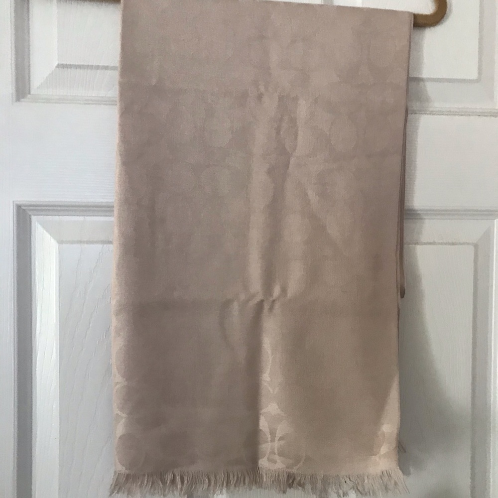 New with tags Coach scarf